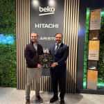 60410673-d2f8-4c73-9315-57927816033e