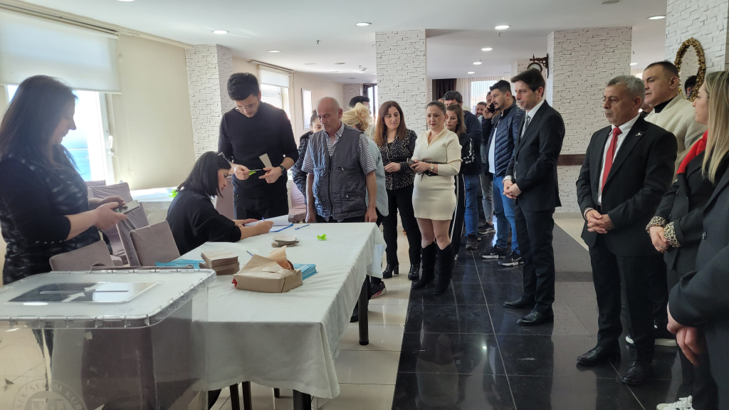 5e7249d5-925a-4921-8cbe-ff6b3c1e5748