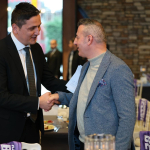 5a664952-f7e3-4340-bbdd-65e013d6c0f3