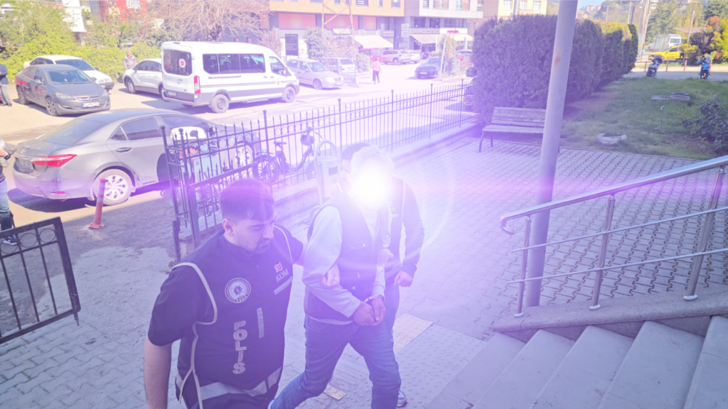 Picsart_26-04-20_16-19-34-174