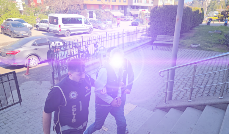 Picsart_26-04-20_16-19-34-174