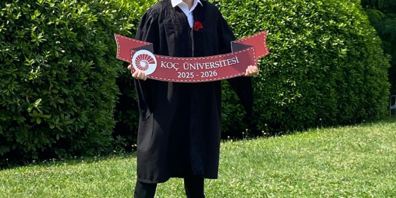 20260630-koc-universitesi-birincisi-oldu-abdden-tam-burslu-kabul-aldi-291240-5efce368fd239cdbe507