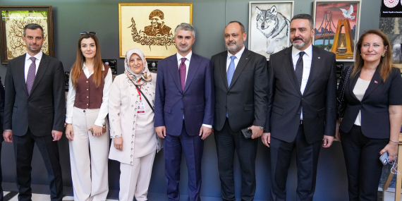 Erdemir’den şehit yakınları ve gazileri sanatla buluşturan projeye anlamlı katkı